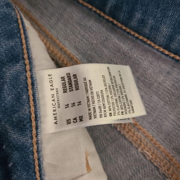 American Eagle Kick Boot Jeans - Picture 3 of 4